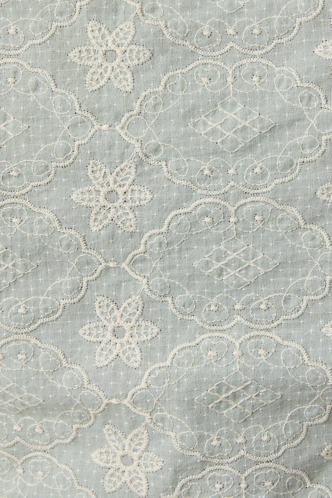 FRONT TIE DETAIL EYELET TOP