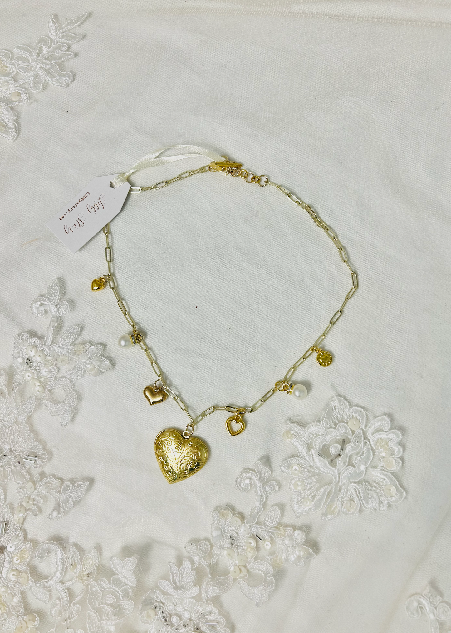 Gold locket Heart Charm w/Pearls Necklace