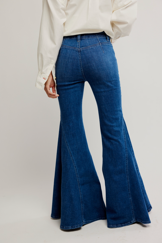 Free People Marque Flare Jeans