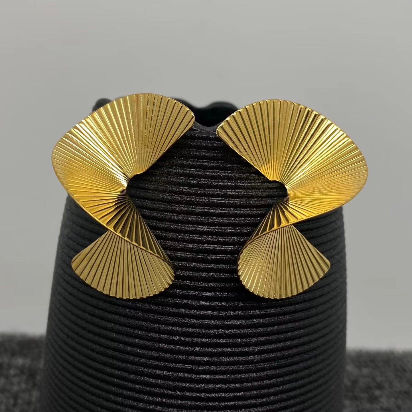 Twisted Scalloped 18K Gold Plated S.Steel Post Earrings