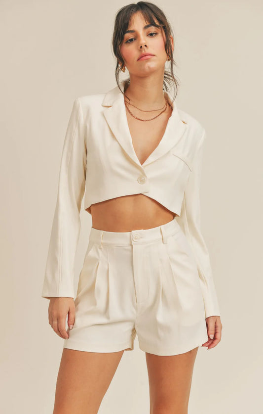 Sage The Label Standing Here Short