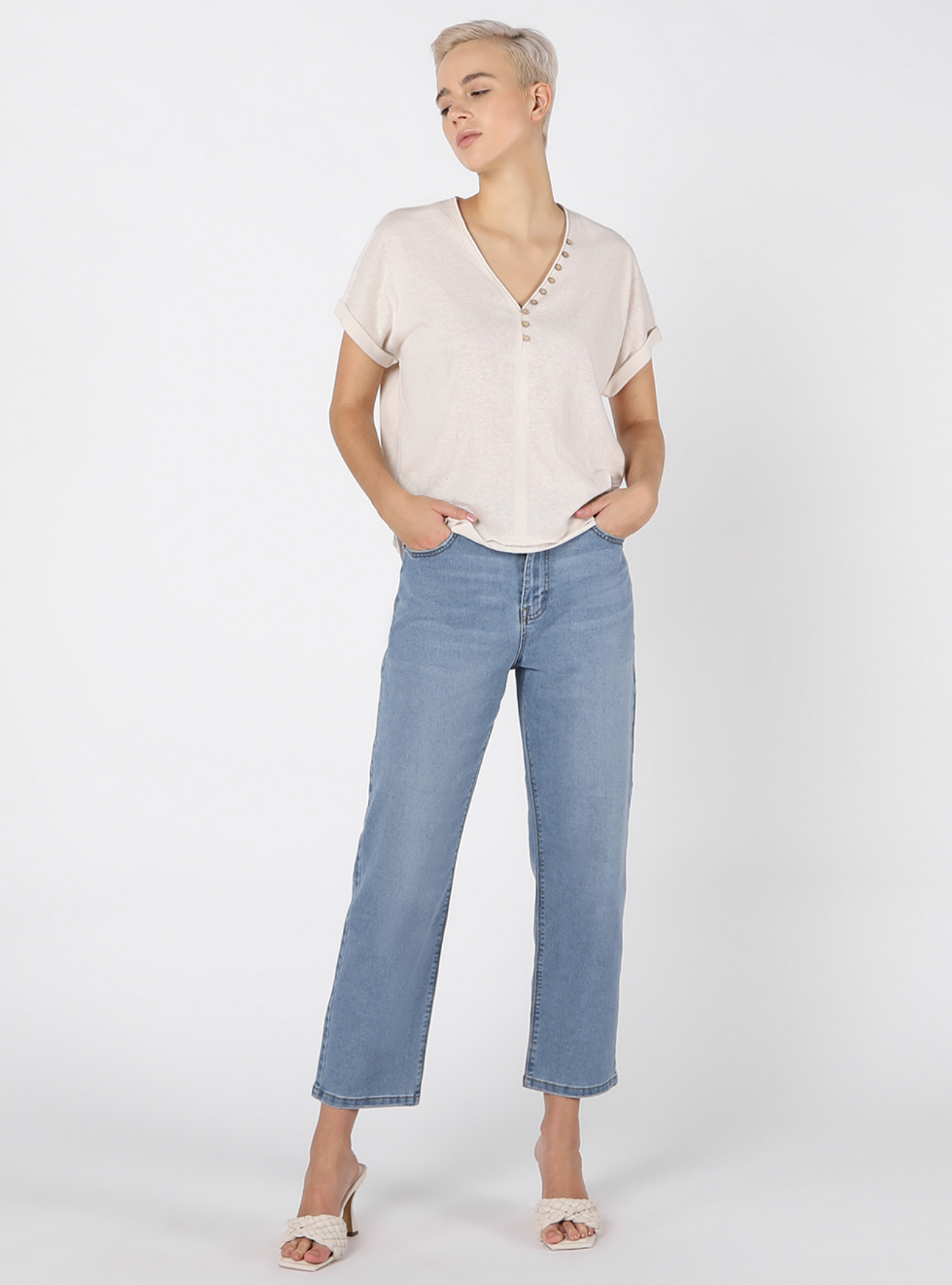 Dex Zoe High Rise Mom Straight Light Jean