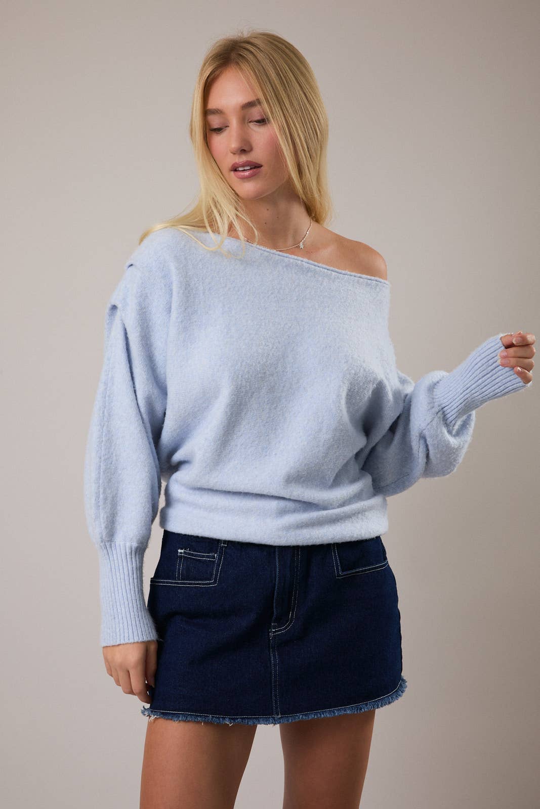 OFF SHOULDER LONG SLEEVE SWEATER
