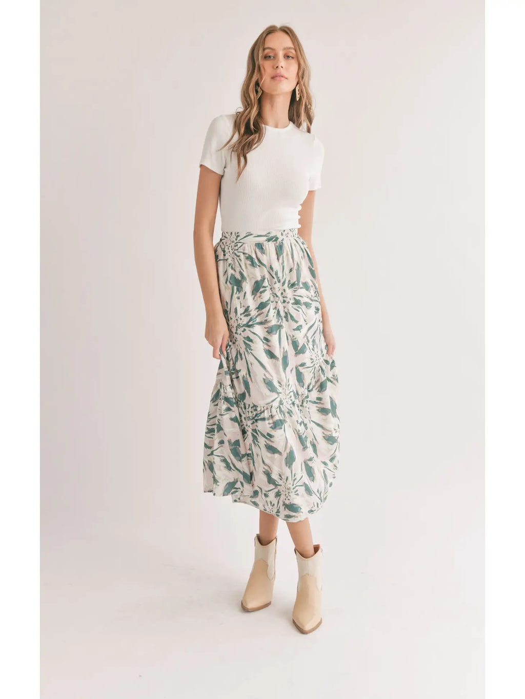 Sadie & Sage Marshmallow Fitted Crop Tee