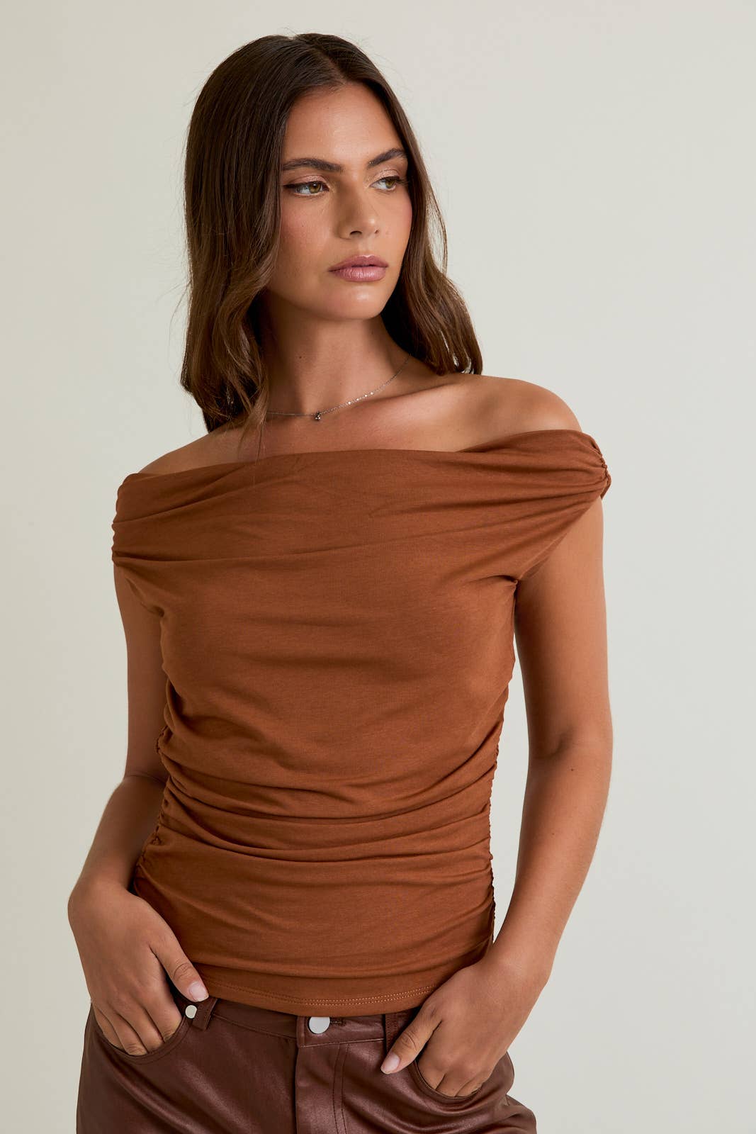 OFF THE SHOULDER TOP WITH RUCHING