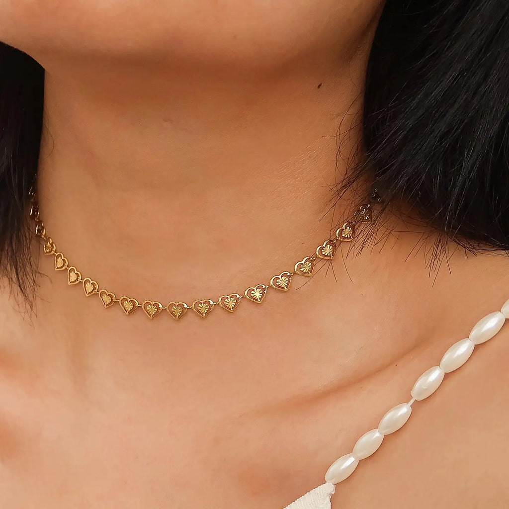 Agathe 18K Gold Dainty Heart Choker