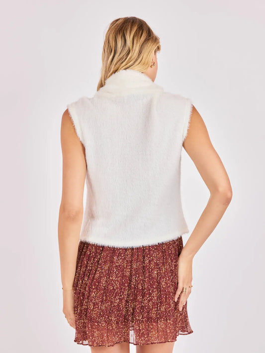 Sadie & Sage Ovation Feather Turtle Neck Tank