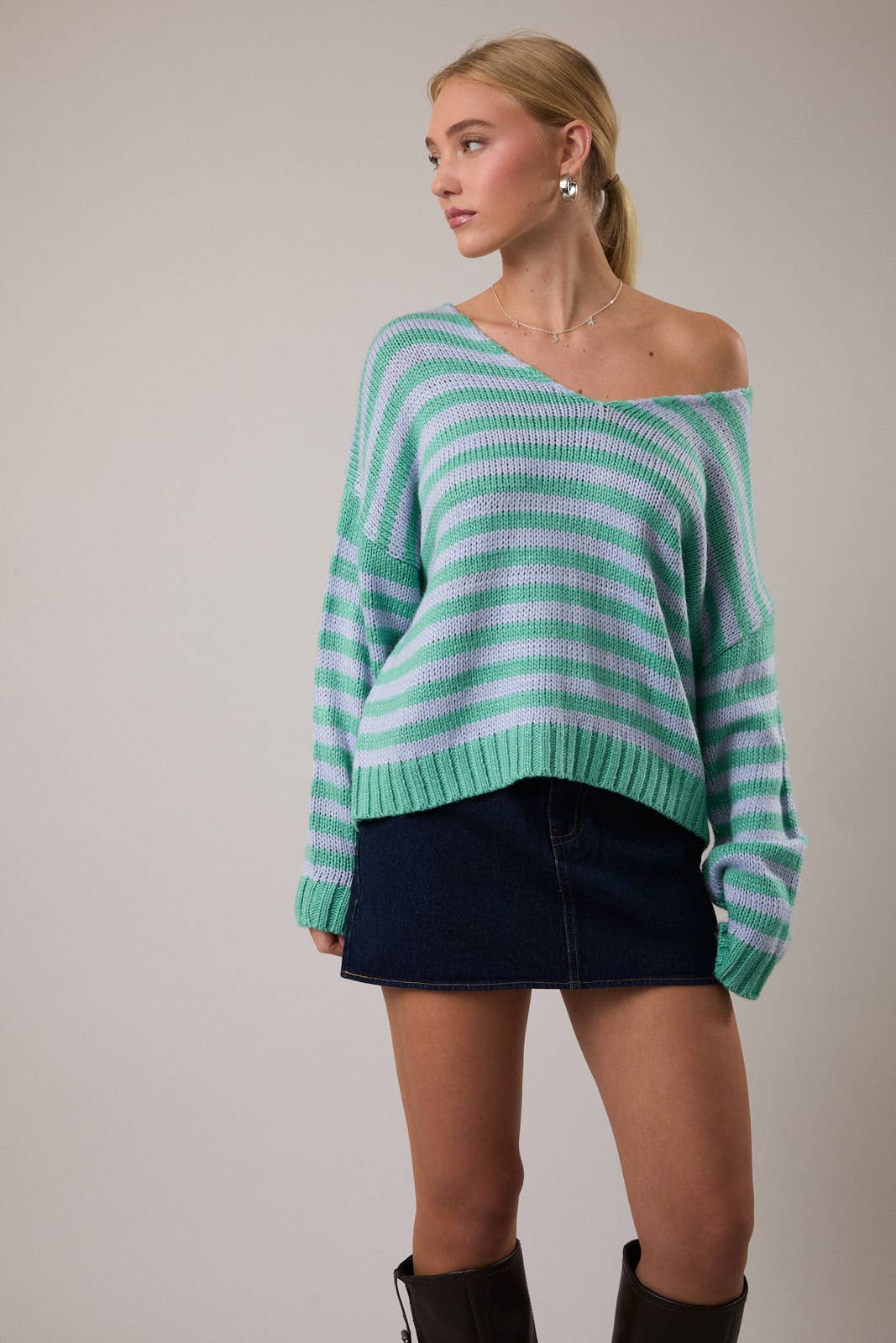 V-NECK LONG SLEEVE STRIPE SWEATER TOP
