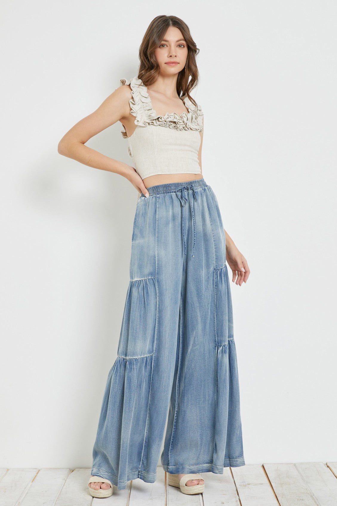 MS RUFFLE SIDE WASHED DENIM PANT