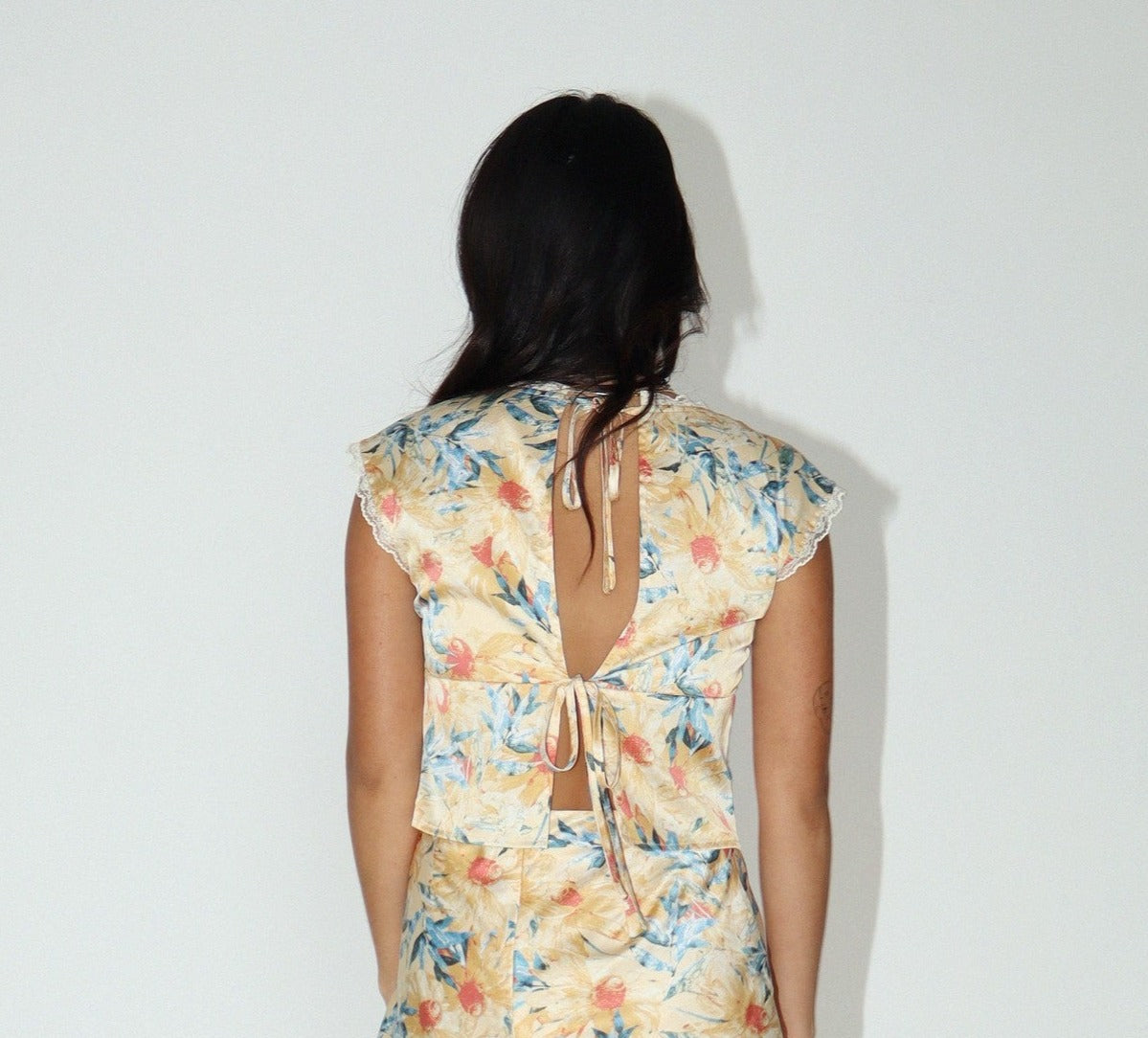 TRINITY FLORAL SATIN TOP WITH LACE TRIM
