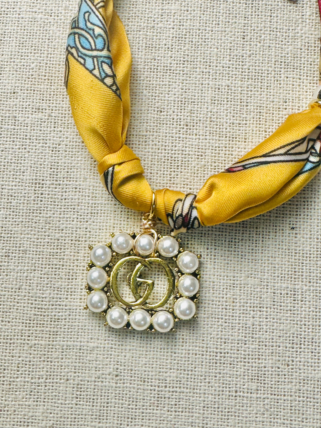 Vintage Inspired Pendant Scarf Necklace