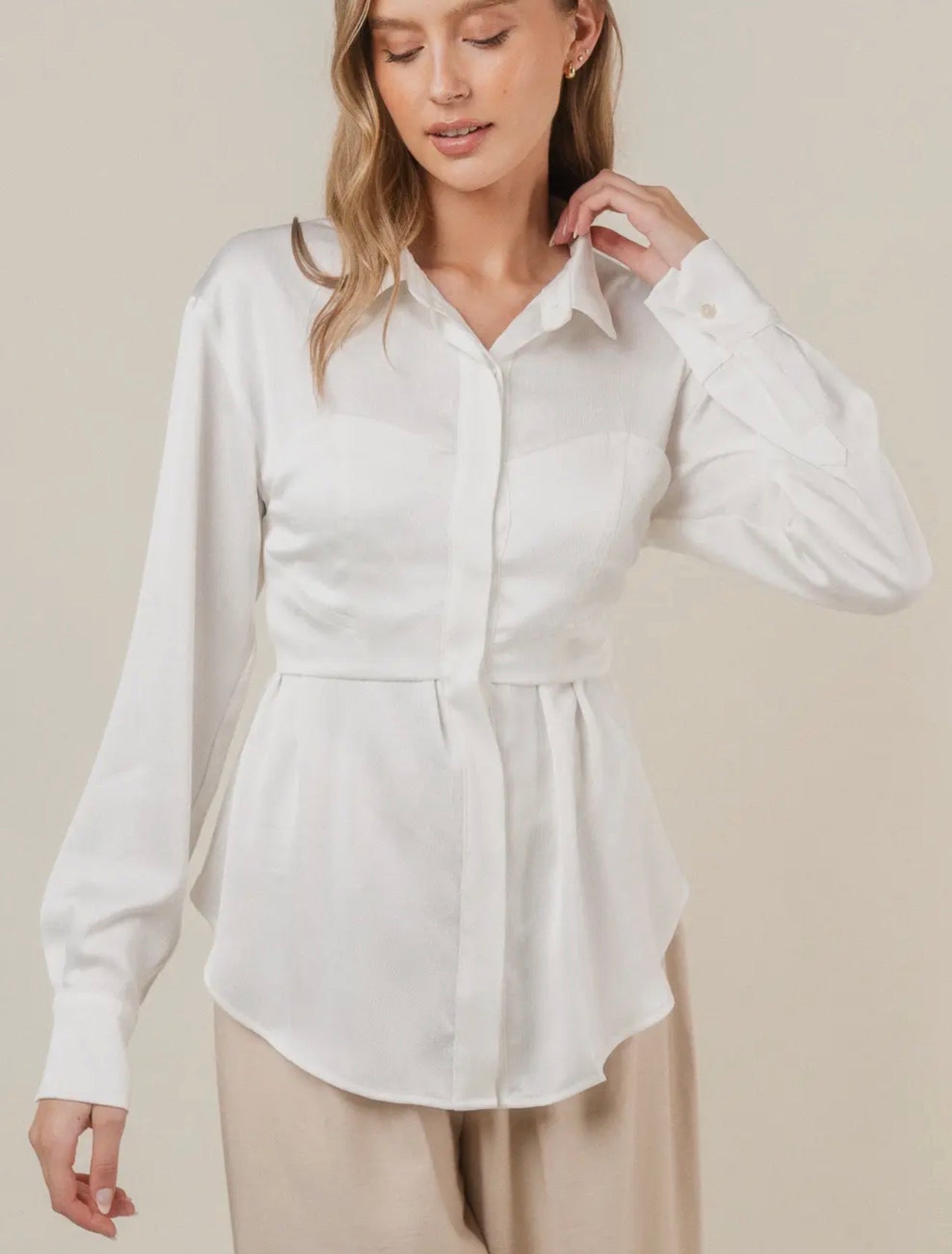 BUST COVERED COLLAR SHIRT