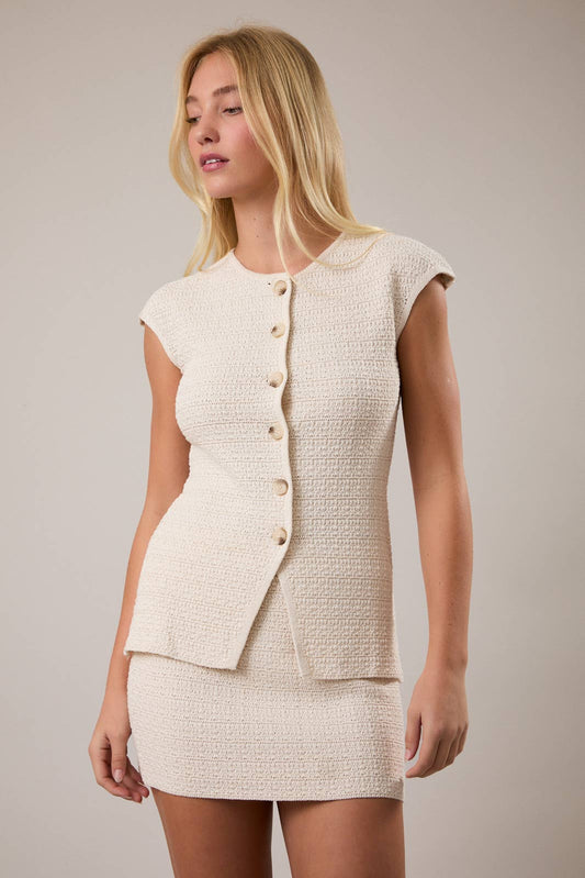 ROUND NECK EXTENDED SHOULDER BUTTON SWEATER TOP