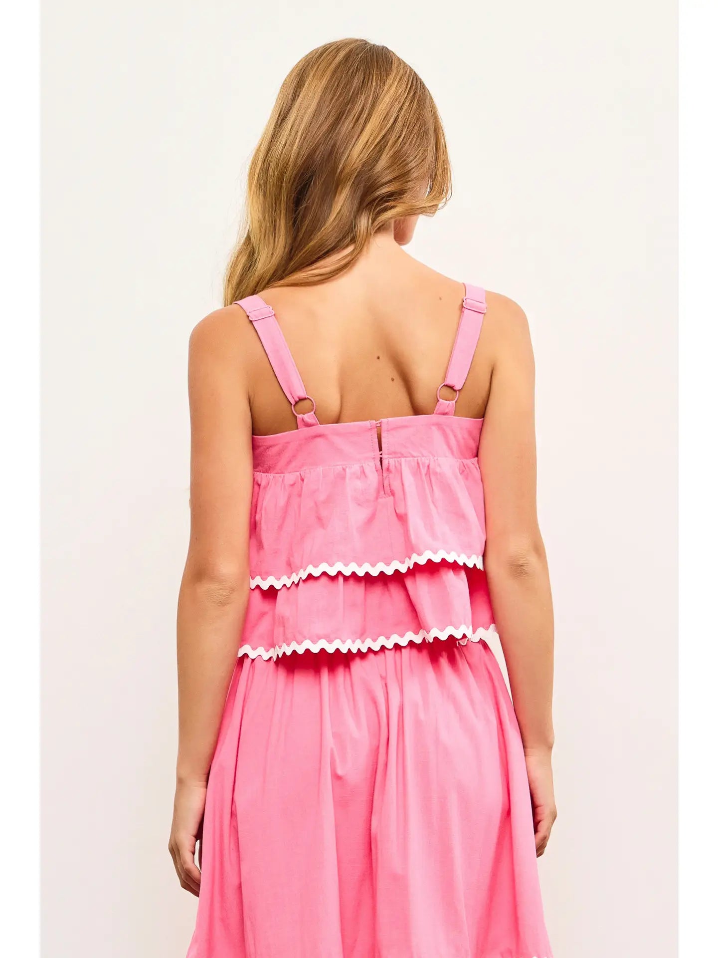Scallop Trim Detail Tiered Sleeveless Top
