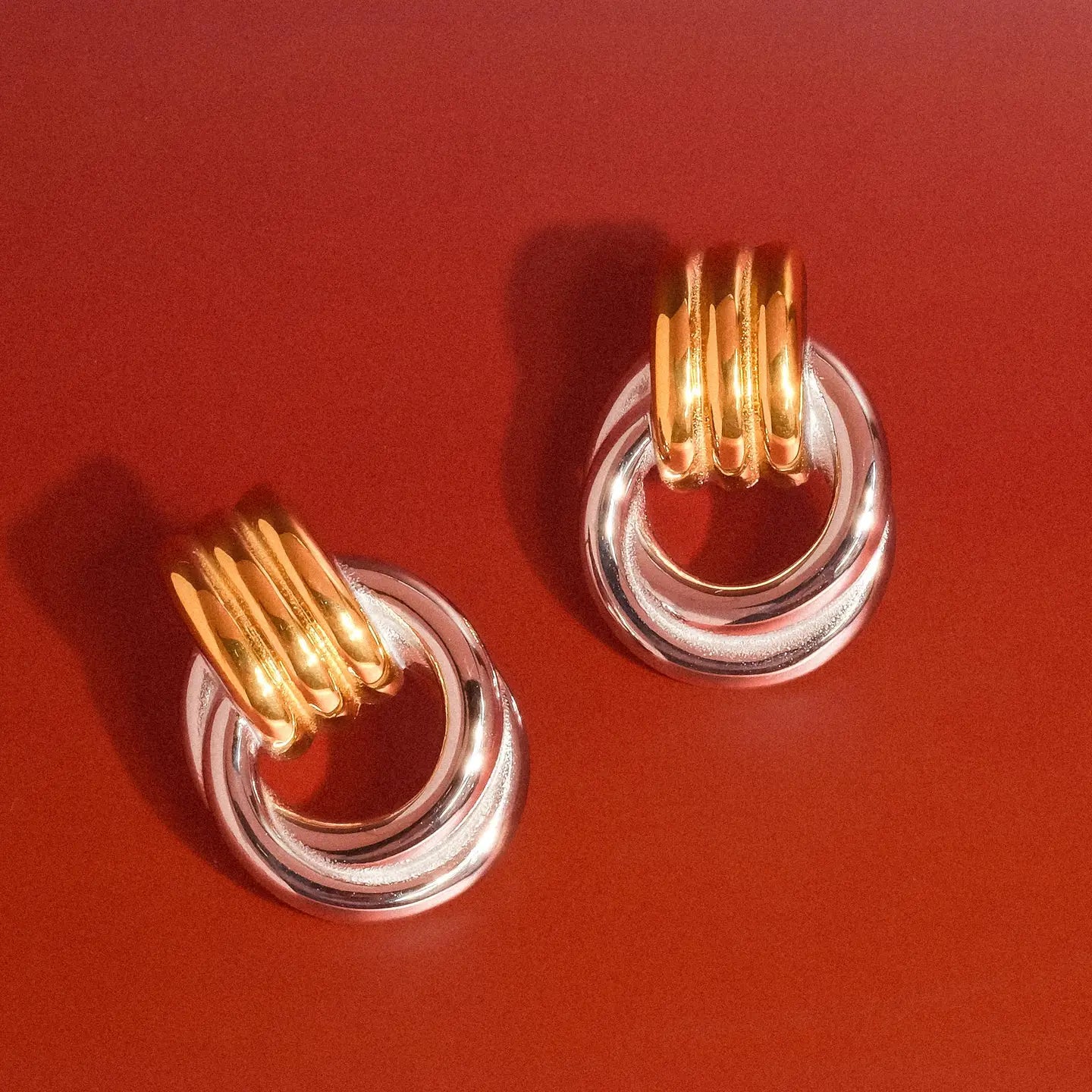 Wanda 18K Gold Classic Hoop Earring