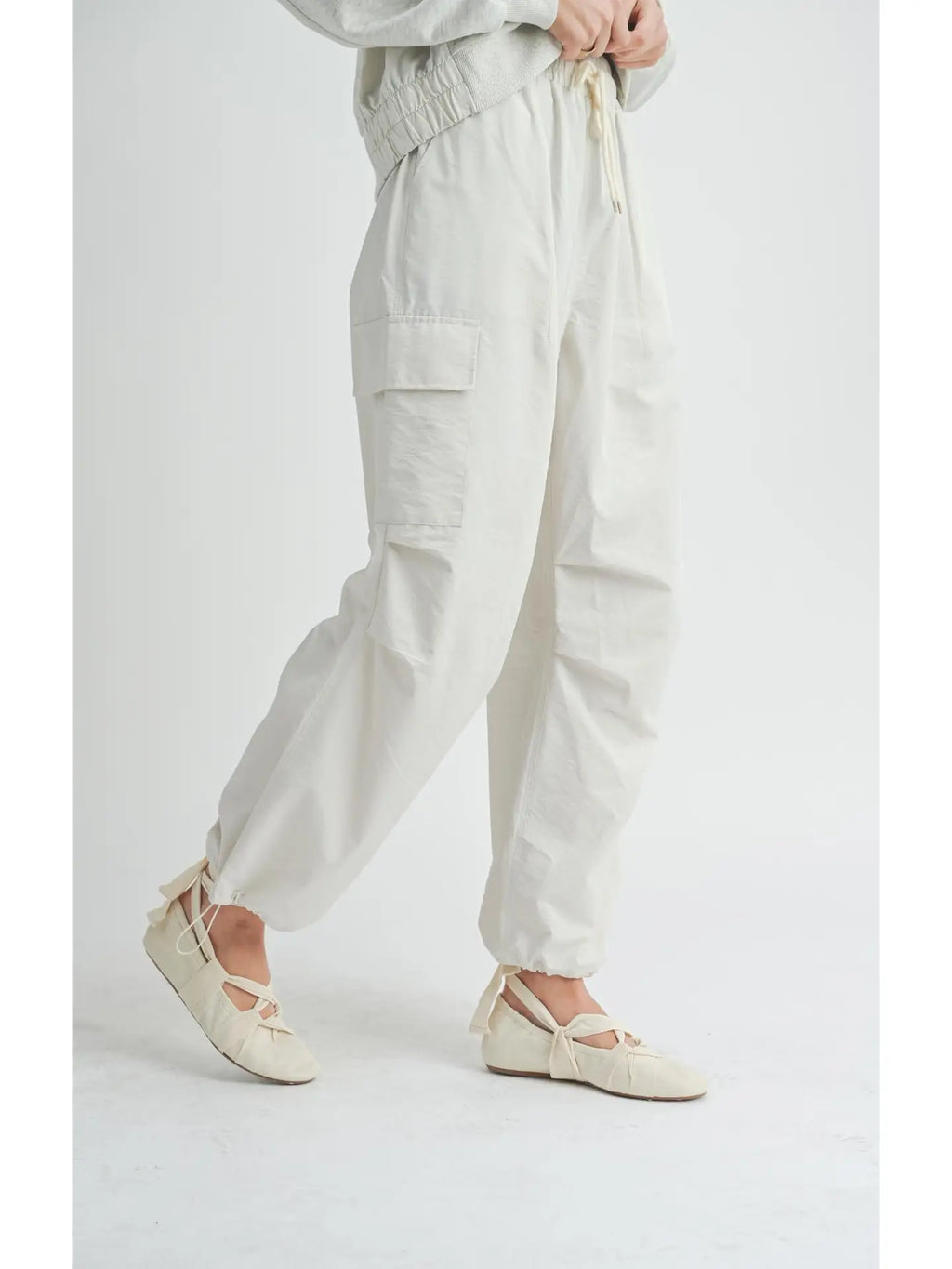 Sadie & Sage Vita Elastic Waist Cargo Pant