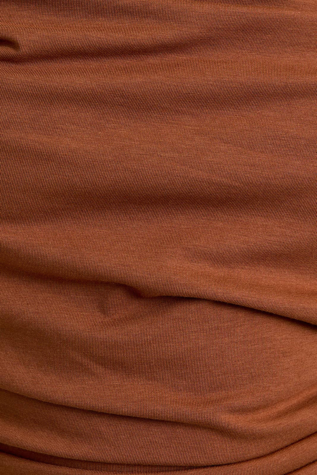 OFF THE SHOULDER TOP WITH RUCHING