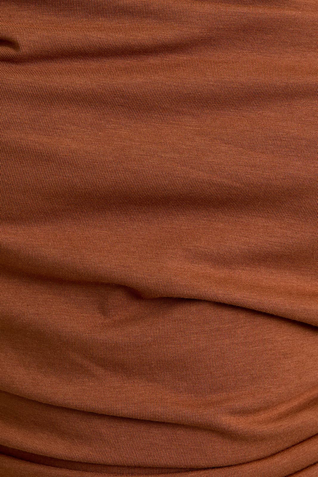 OFF THE SHOULDER TOP WITH RUCHING