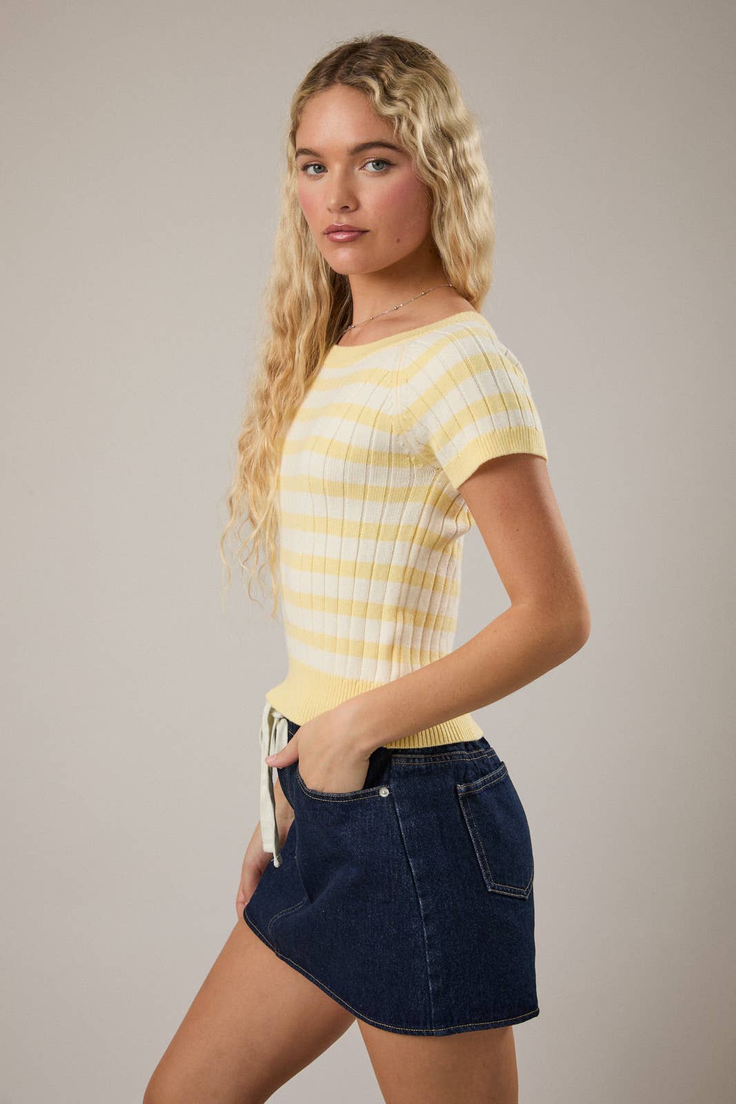 SHORT SLEEVE KNIT SWEATER TOP