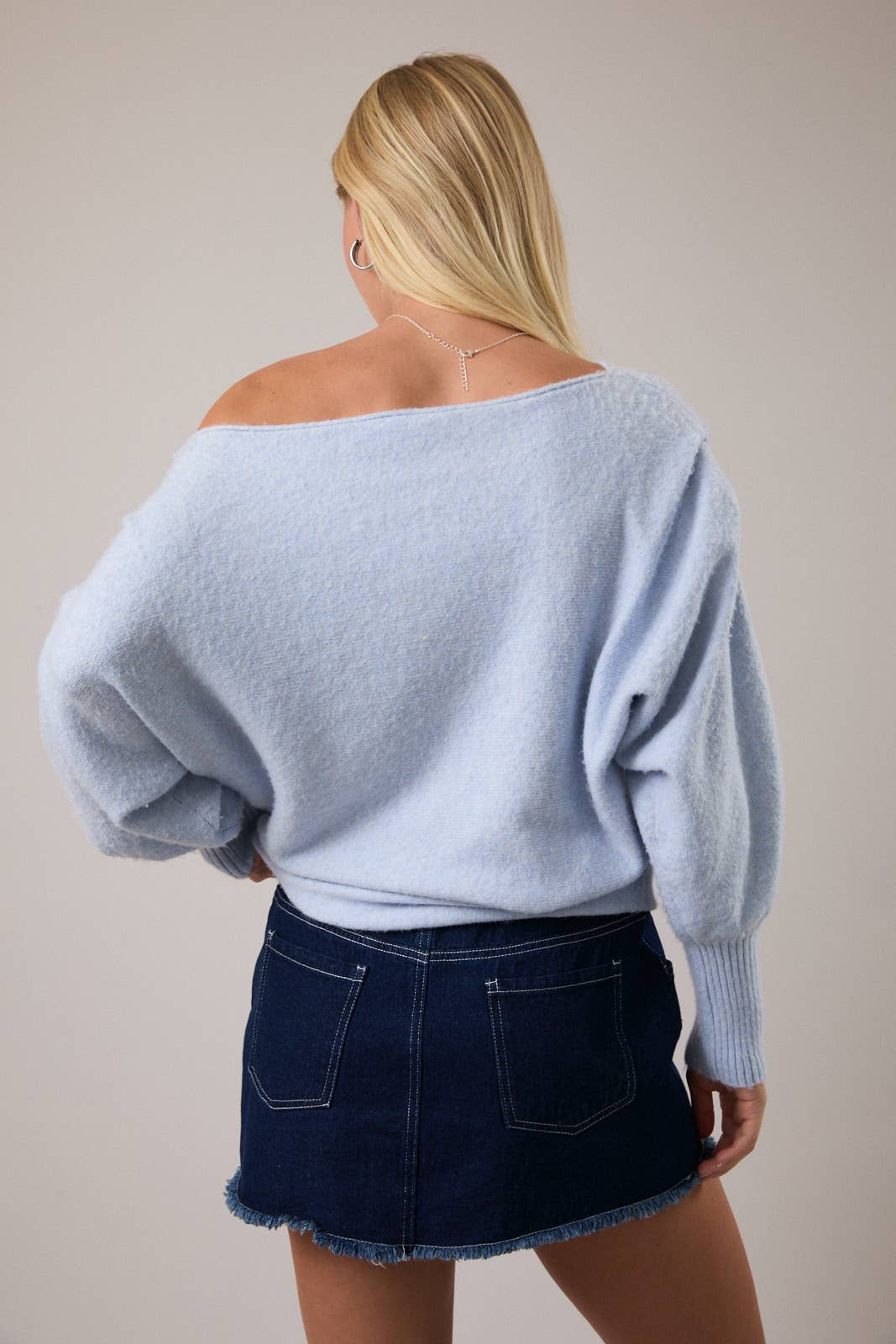 OFF SHOULDER LONG SLEEVE SWEATER