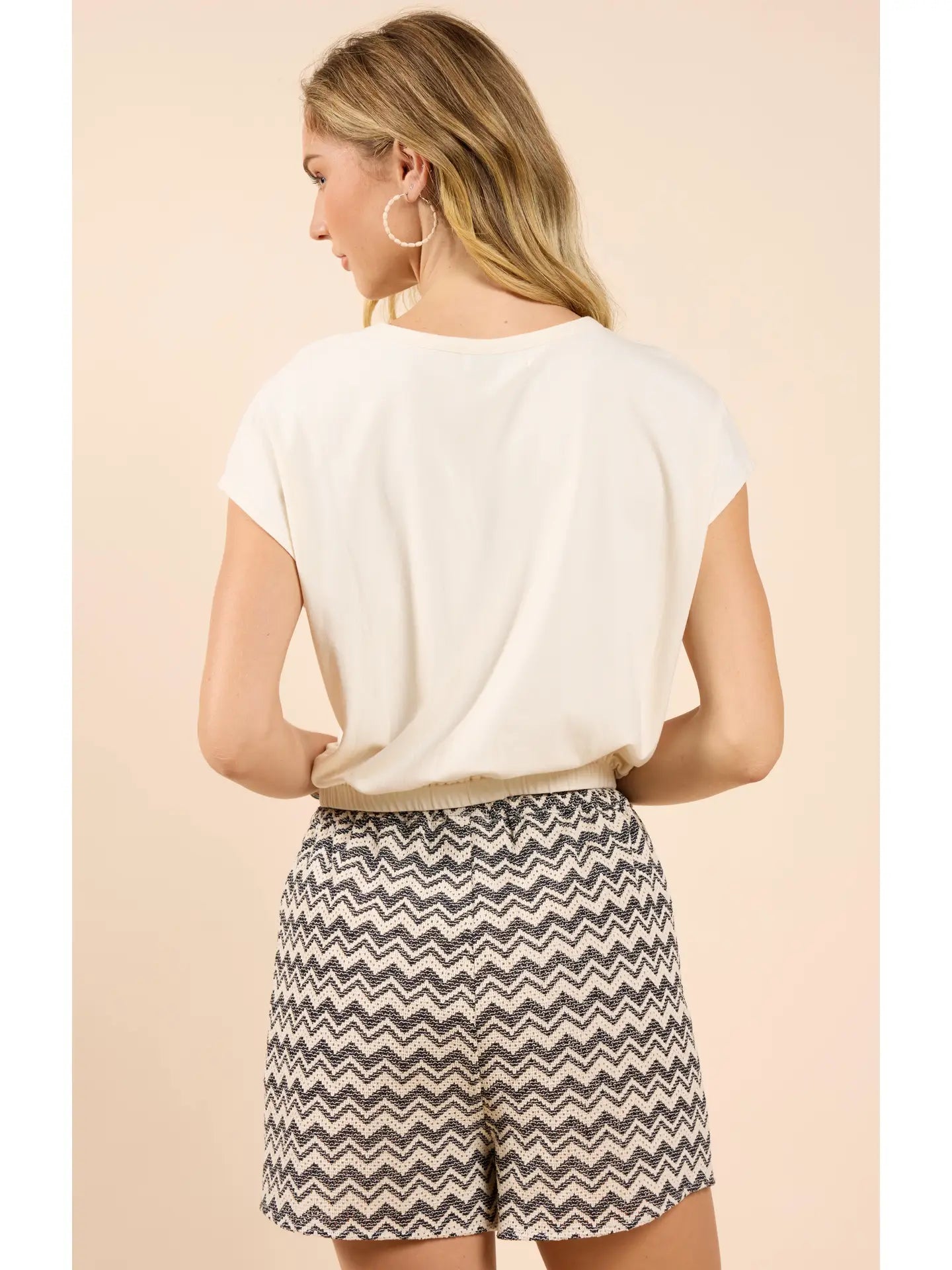 Sadie & Sage On My Mind Elastic Hem Knit Top