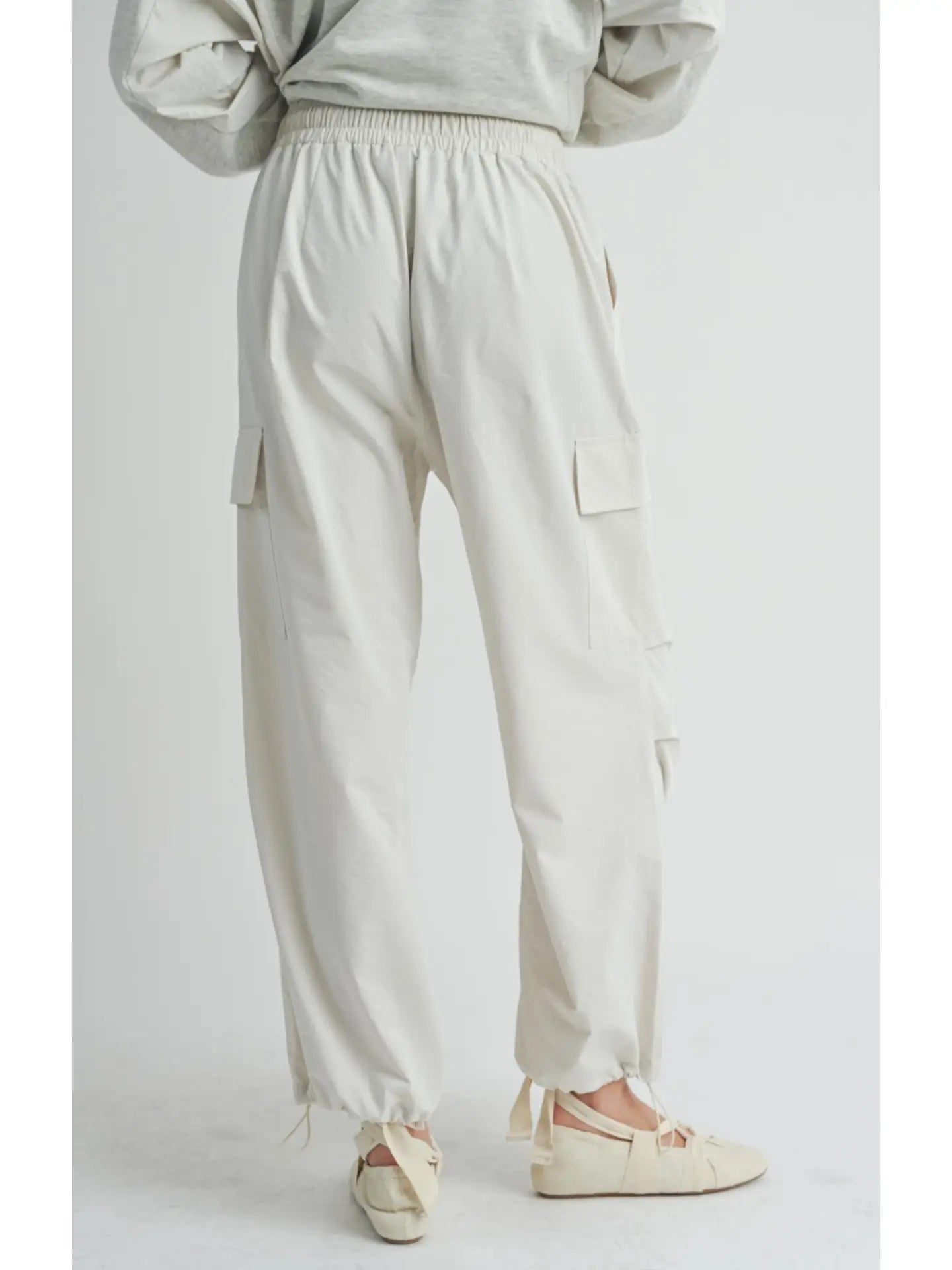 Sadie & Sage Vita Elastic Waist Cargo Pant