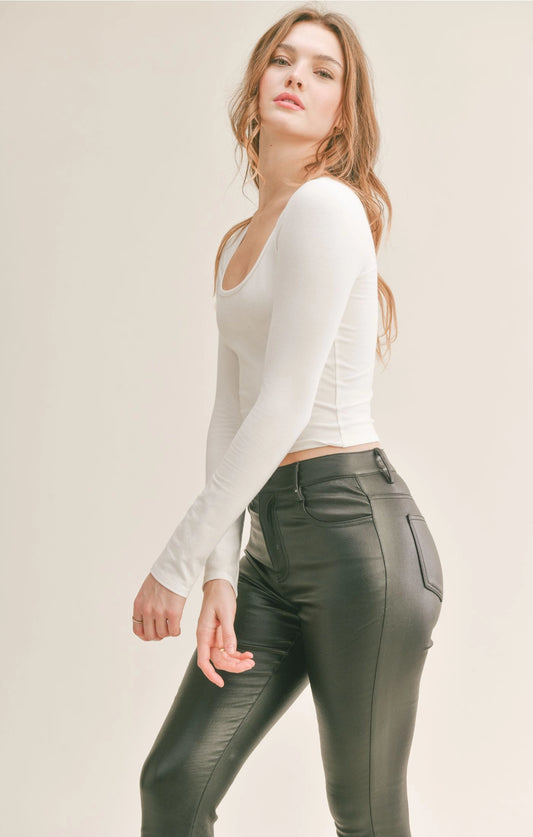 Sadie & Sage Top of Class Scoop Neck Top