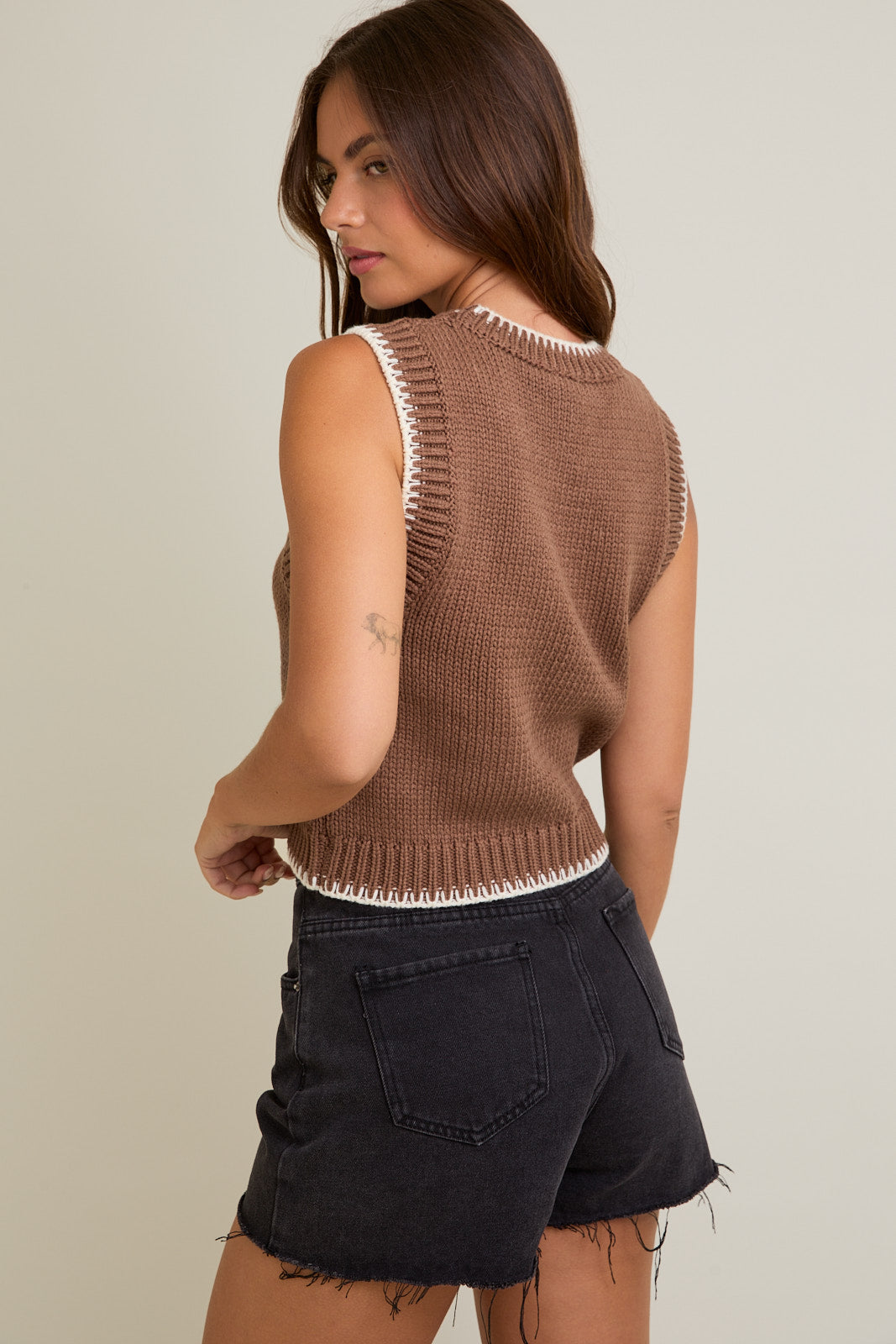 Sleeveless Crew Neck Stitching Detail Sweater Top