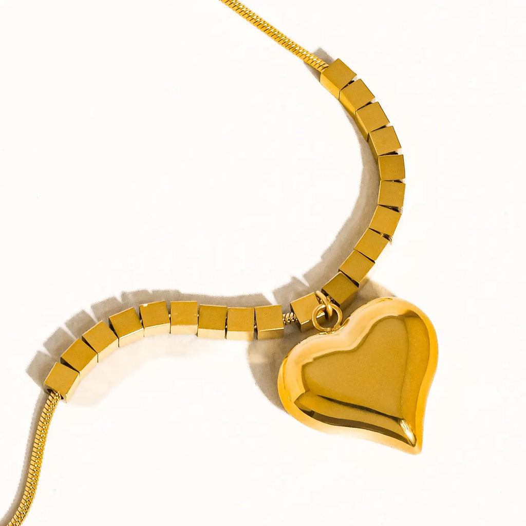 Bellamy 18K Gold Classic Heart Necklace