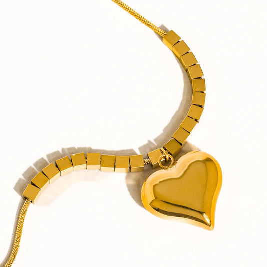 Bellamy 18K Gold Classic Heart Necklace