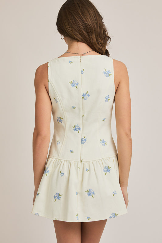 Embroidered Sleeveless Shift Dress