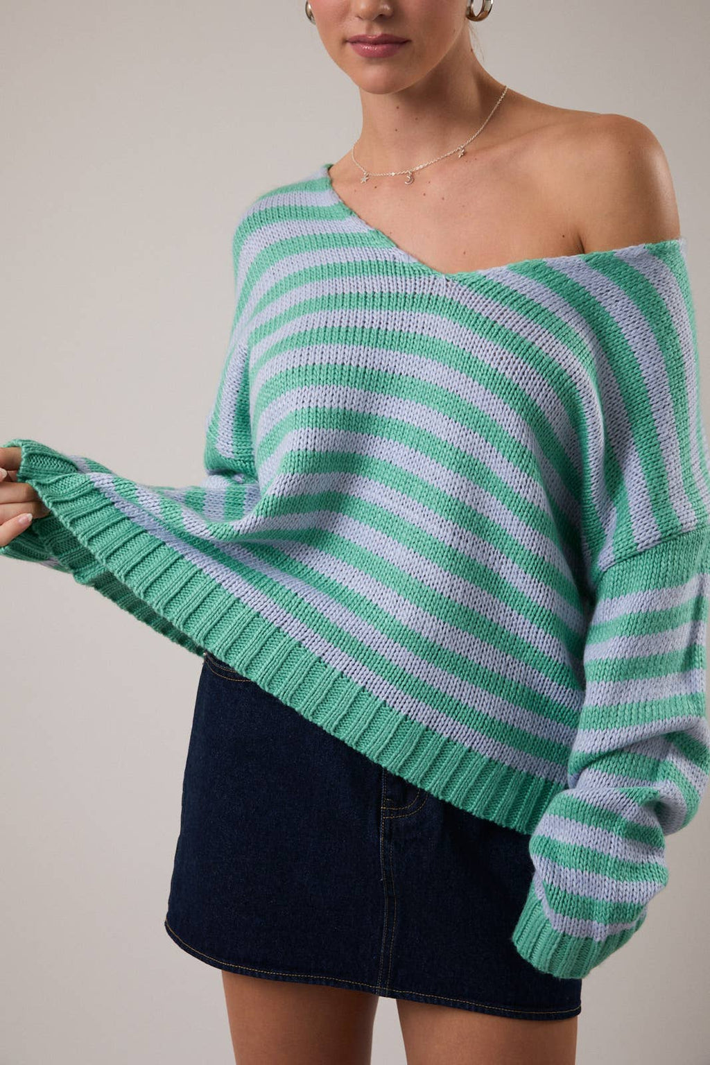 V-NECK LONG SLEEVE STRIPE SWEATER TOP