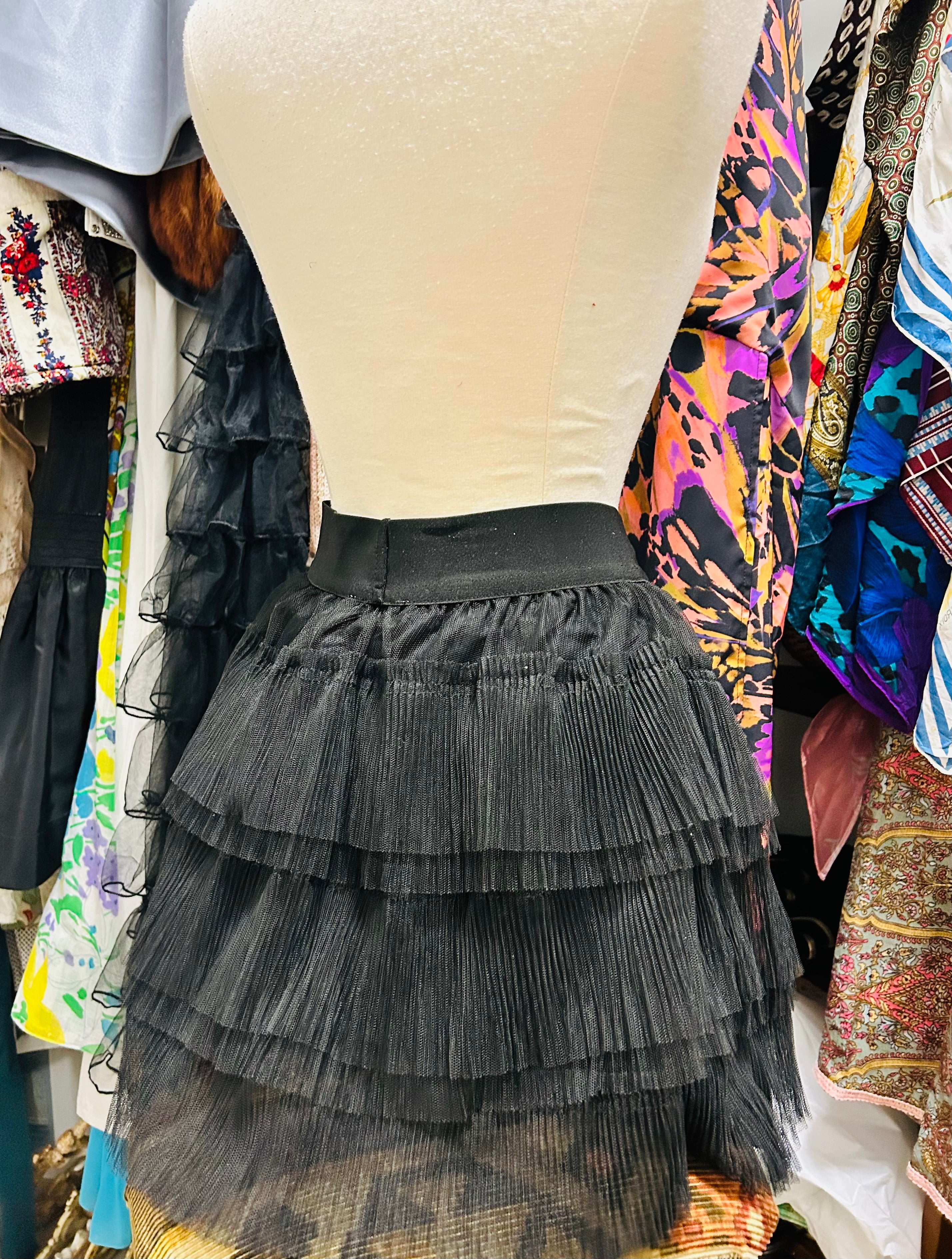 Elan Tuile Layer Mini Skirt