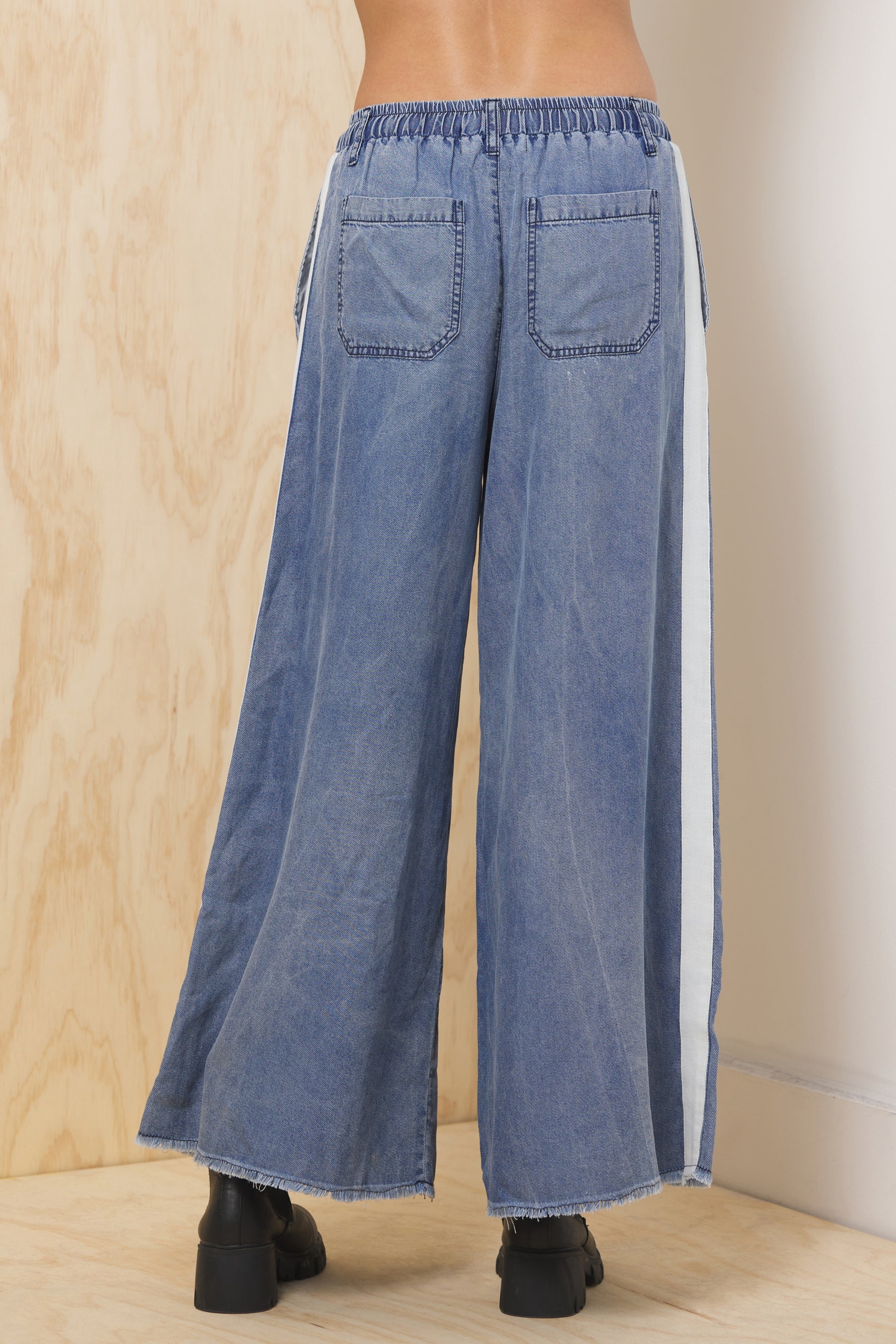 Tencel Wide Leg Pant w/ Contrast
