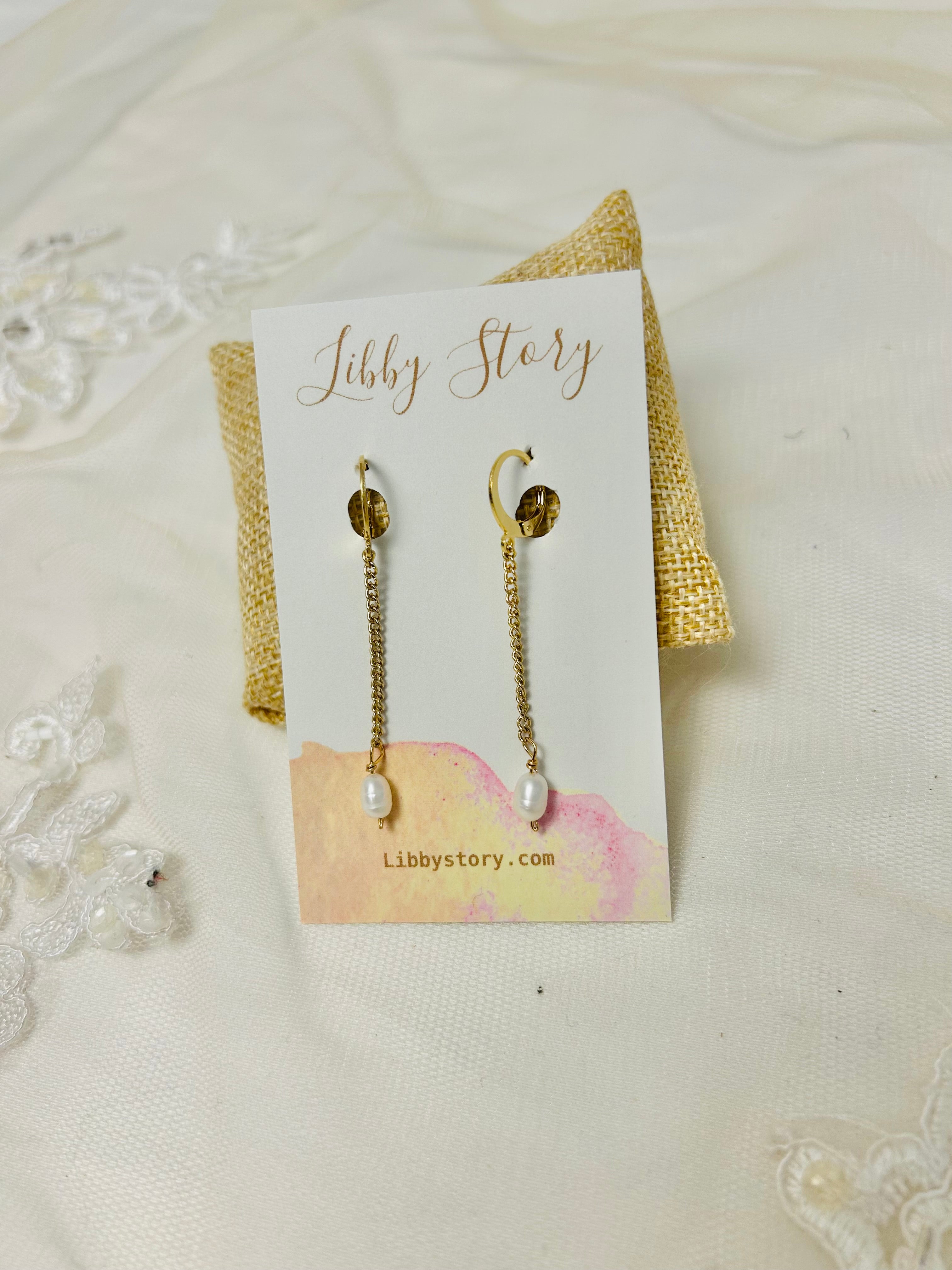 Gold Chain with Freshwater Pearls Huggie Earrings