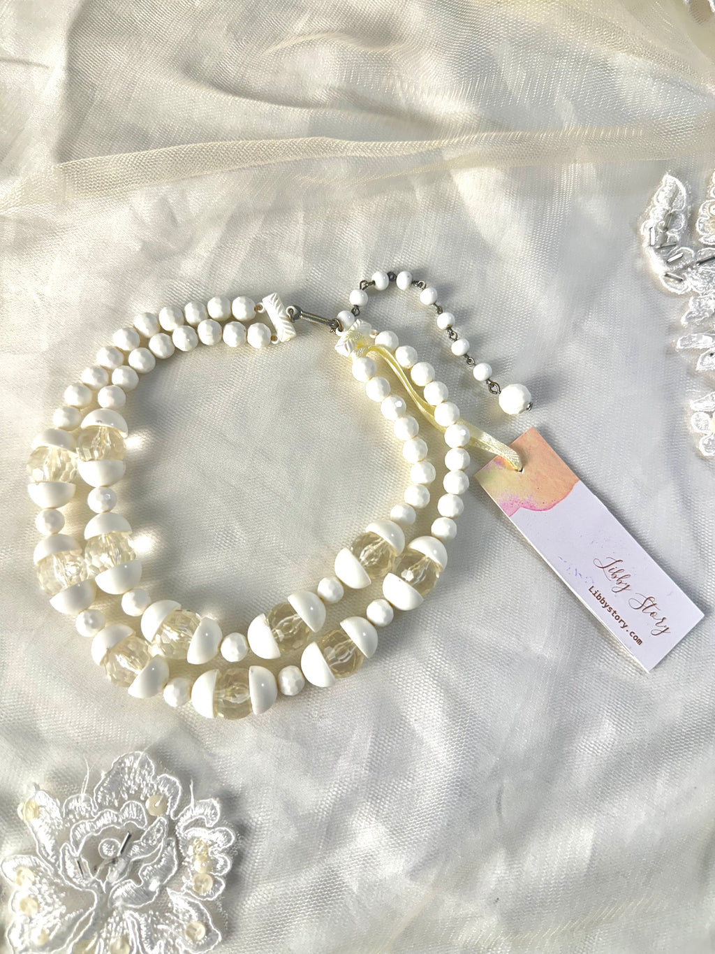 Retro Vintage Acrylic 2 Layer Necklace Collar