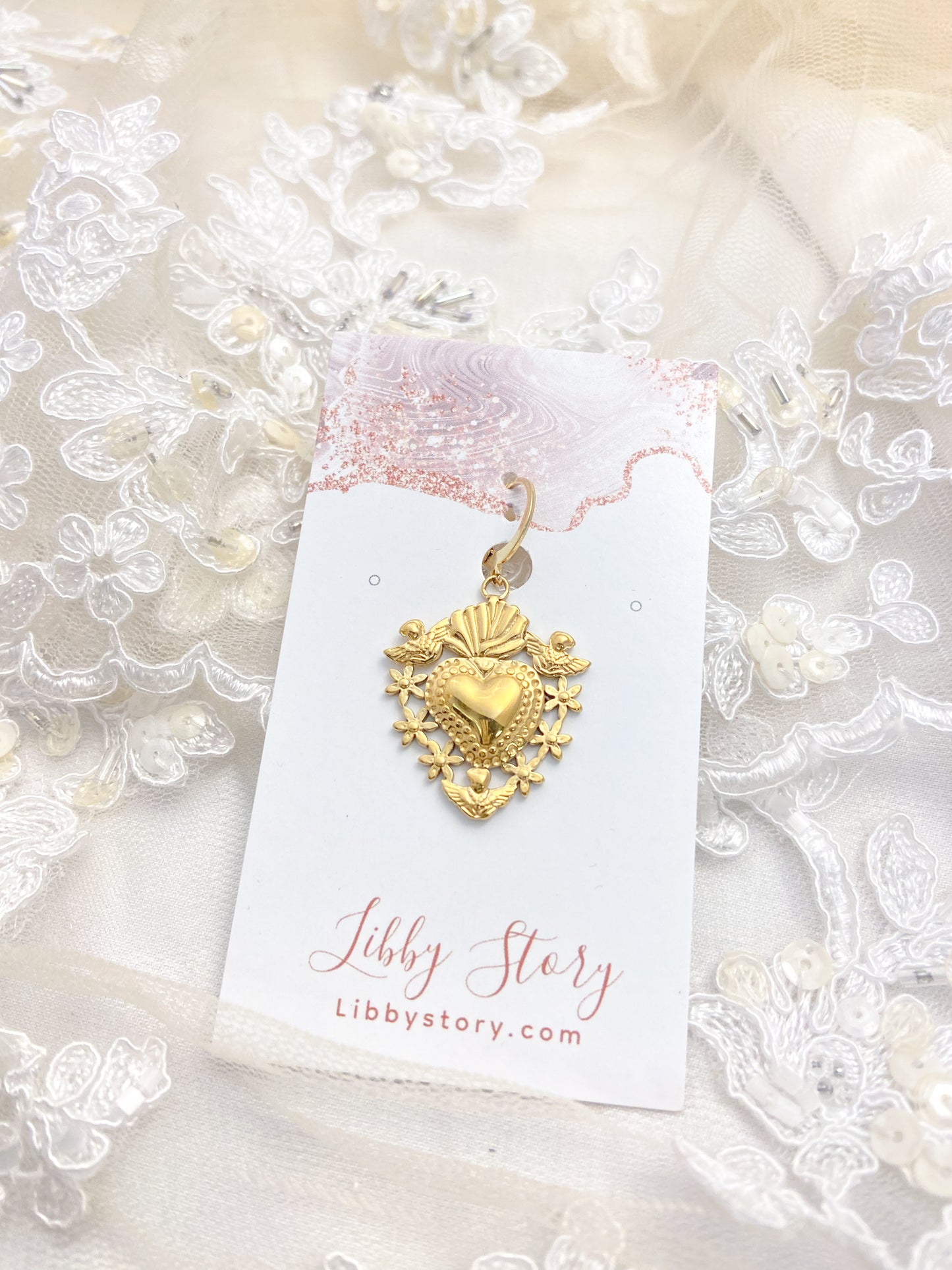 Heart Crest Clip On Charm