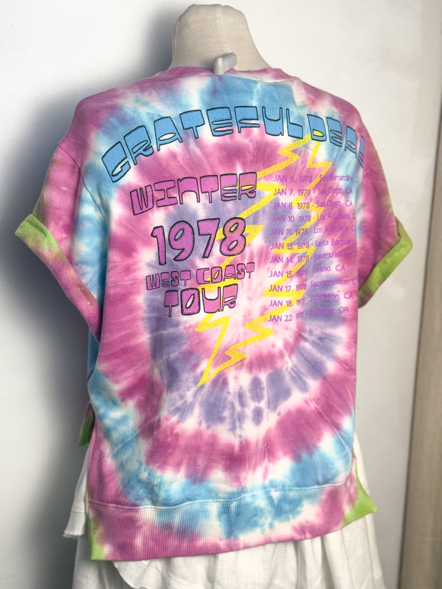 Chaser Grateful Dead Rose Logo Short Sleeve