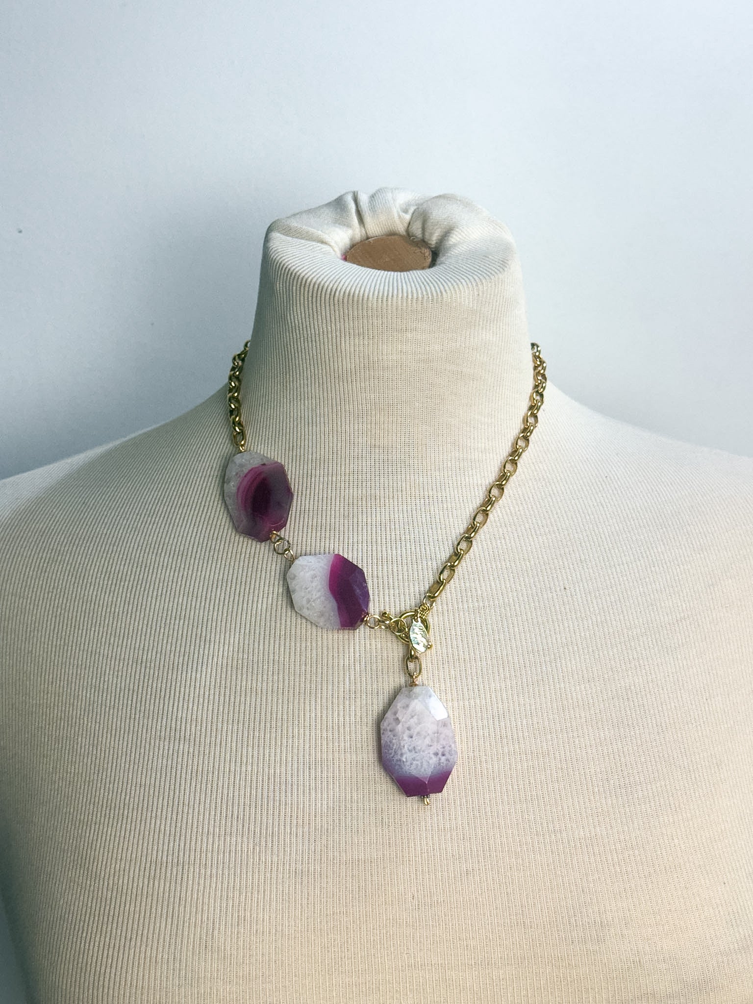 Handmade Dyed Hot Pink Agate Lariat Necklace