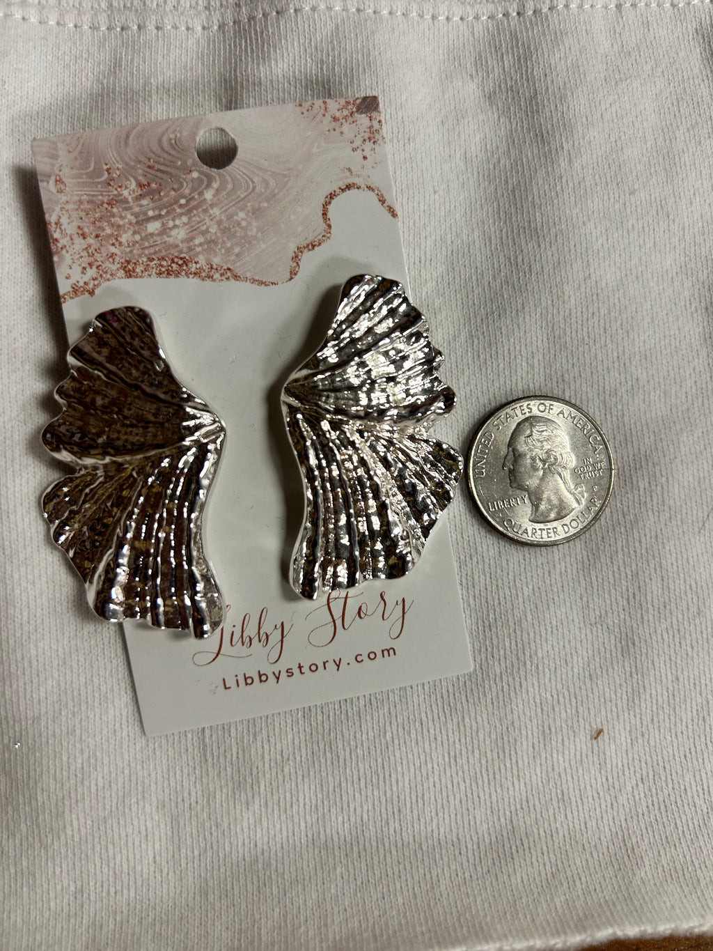 Metallic Half Geometric Leaf Stud Earrings