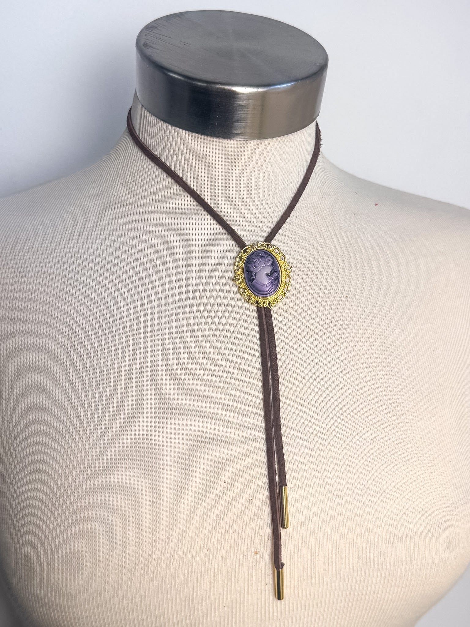 Handmade Medium Cameo Flat Cord Bolo