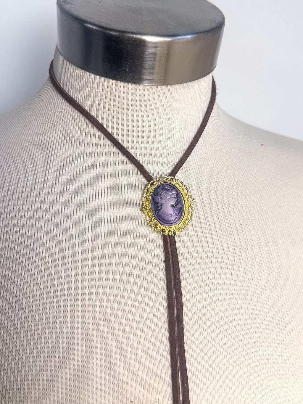 Handmade Medium Cameo Flat Cord Bolo