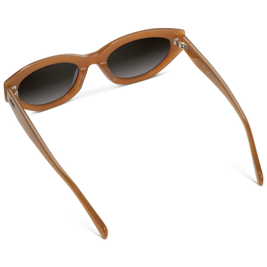WMP Loretta Thick Cat-Eye Polarized Sunglasses