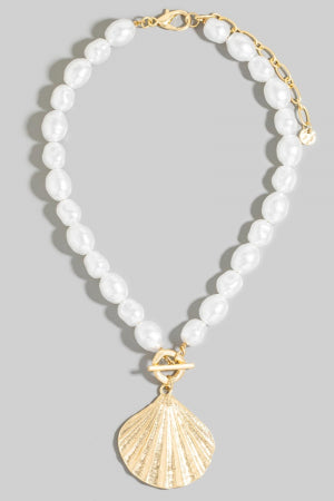 Large Clam Shell Pendant Pearl Beaded Necklace