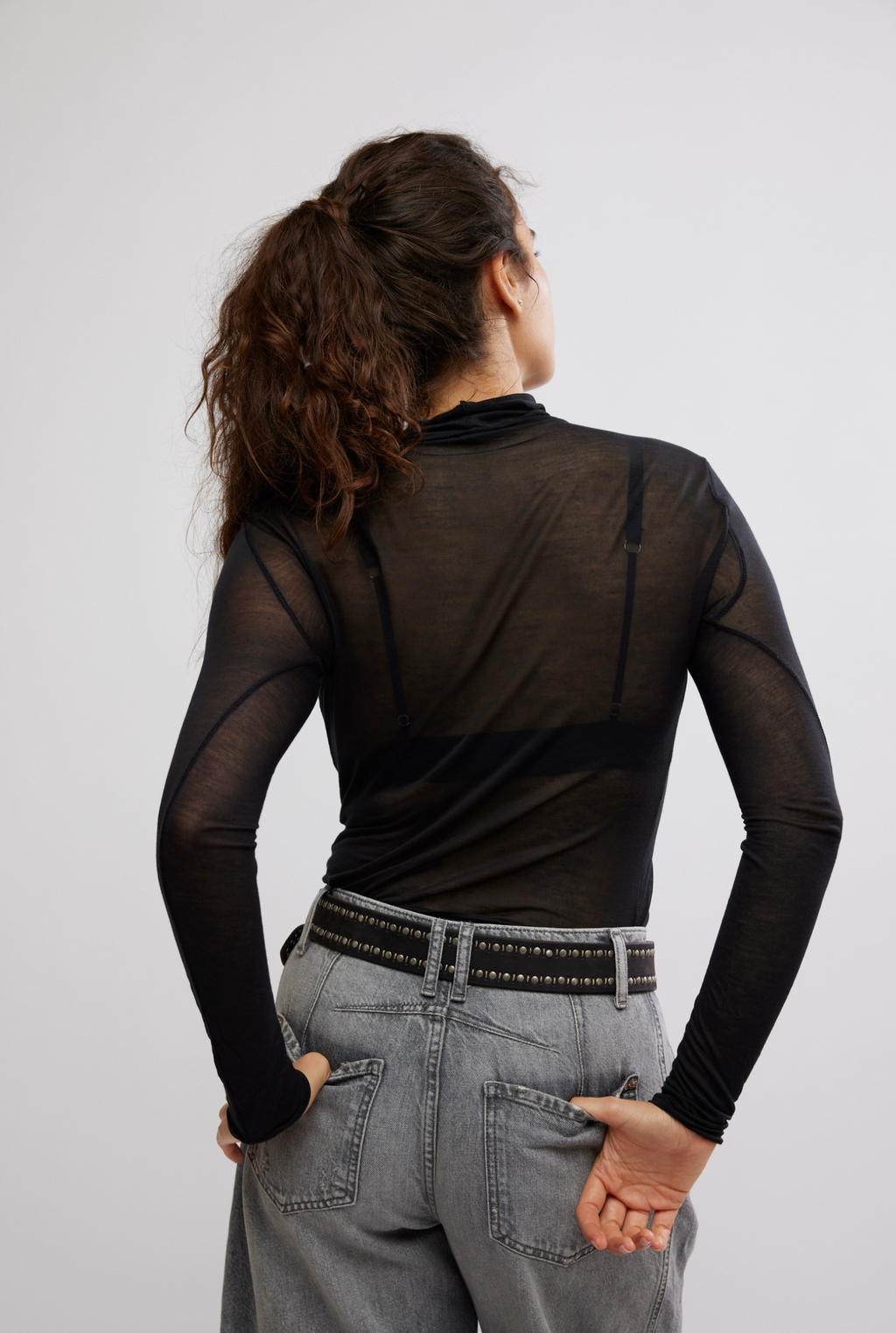 FREE PEOPLE ON AIR THIN TURTLENECK