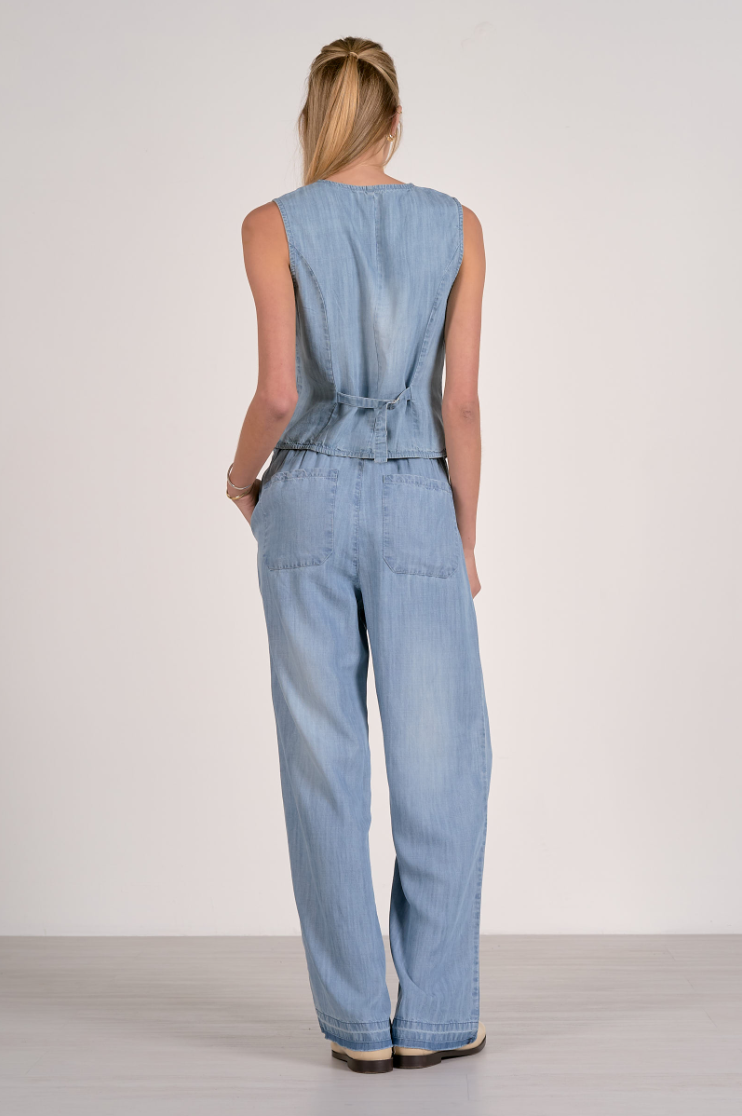 Elan Chambray Button Vest