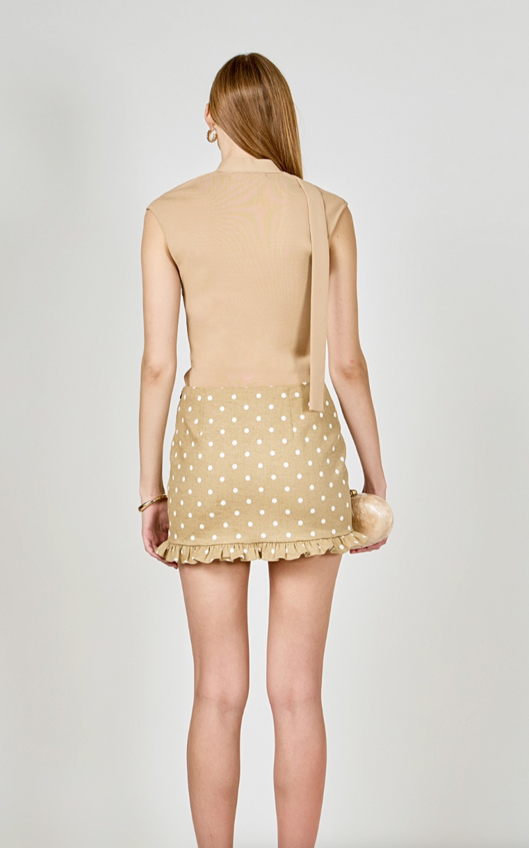 Neckband Knitted Top