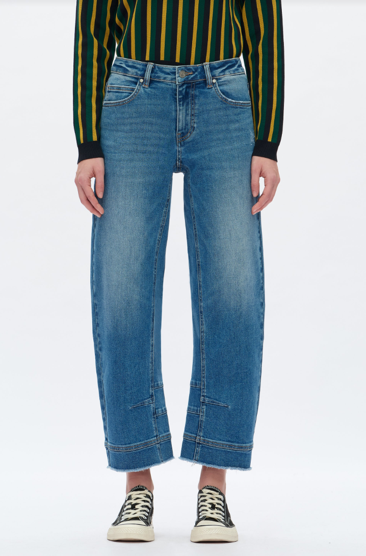 Mid Rise Barrel Leg Jeans