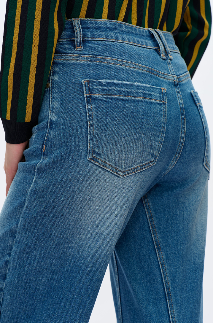 Mid Rise Barrel Leg Jeans