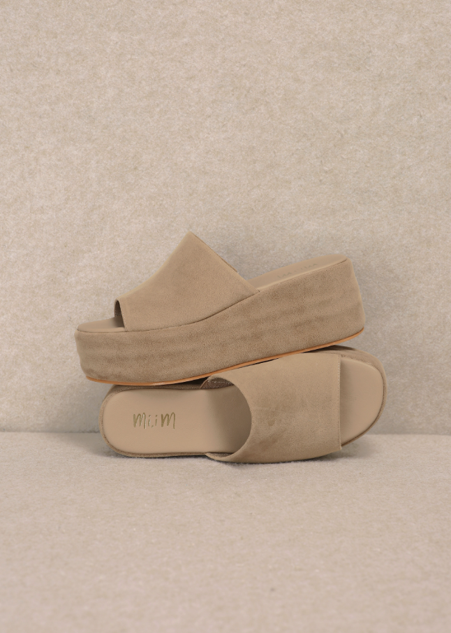 MiiM Harbor Platform Slide Sandals